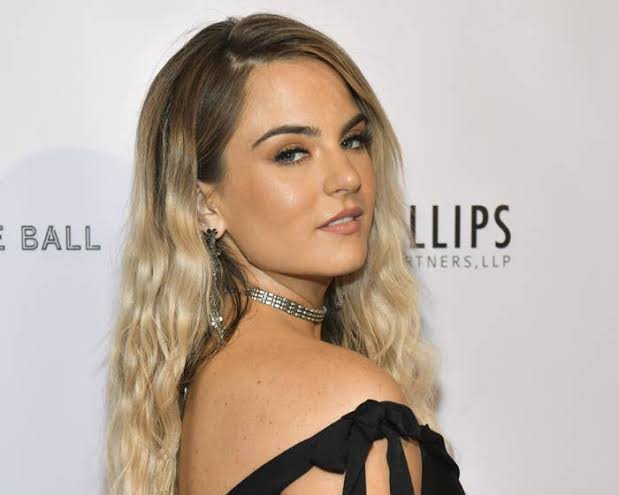 JoJo Reveals What Happened at Taylor Swift’s Galentine’s Day Party... Read more