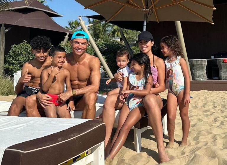 Just In: Portugal’s top private school rejects Ronaldo’s children….see more